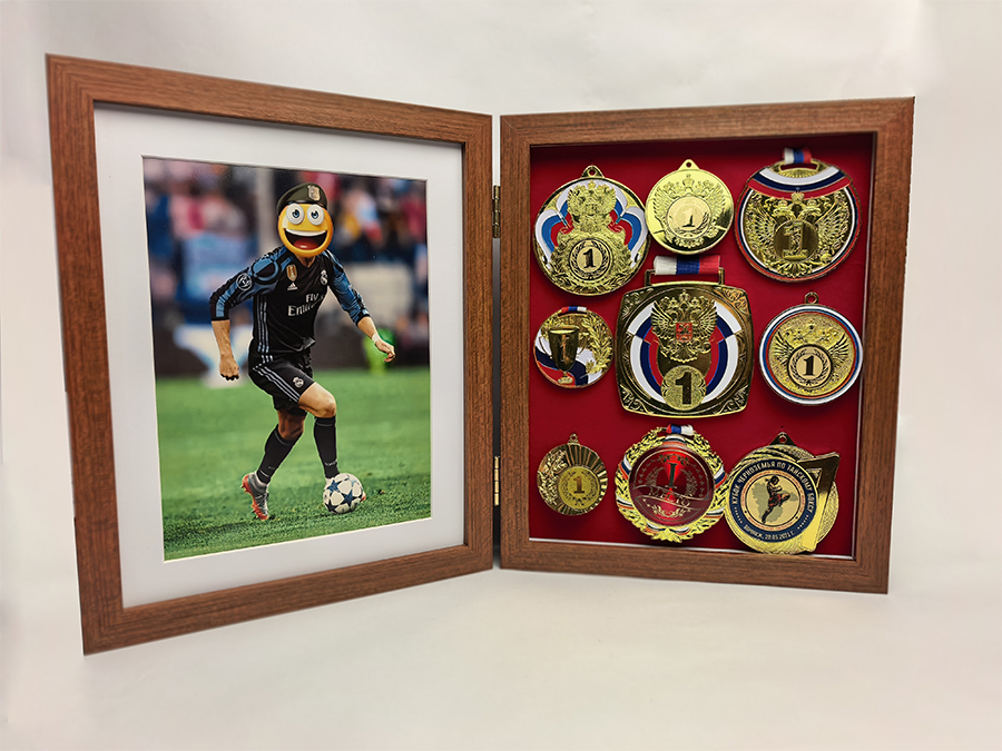 Медальница для спортивных медалей - СВЕТЛЫЙ ОРЕХ - Изображение 1